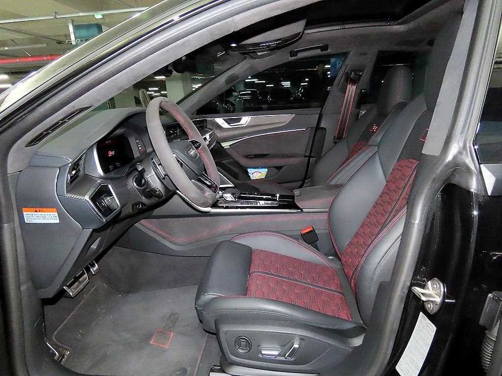 아우디 RS7 RS7 (4K) 4.0 TFSI  콰트로 퍼포먼스 이미지 6