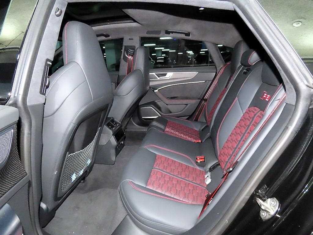 아우디 RS7 RS7 (4K) 4.0 TFSI  콰트로 퍼포먼스 이미지 7