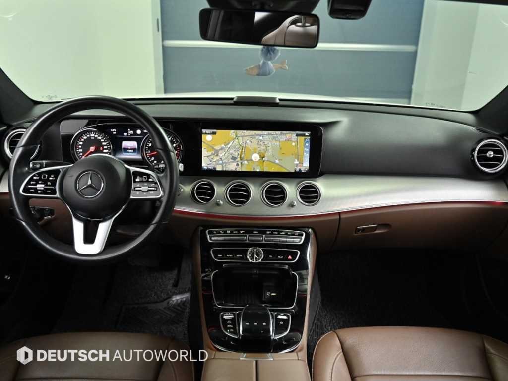벤츠 E 클래스 E-클래스 W213 E300 아방가르드 이미지 7