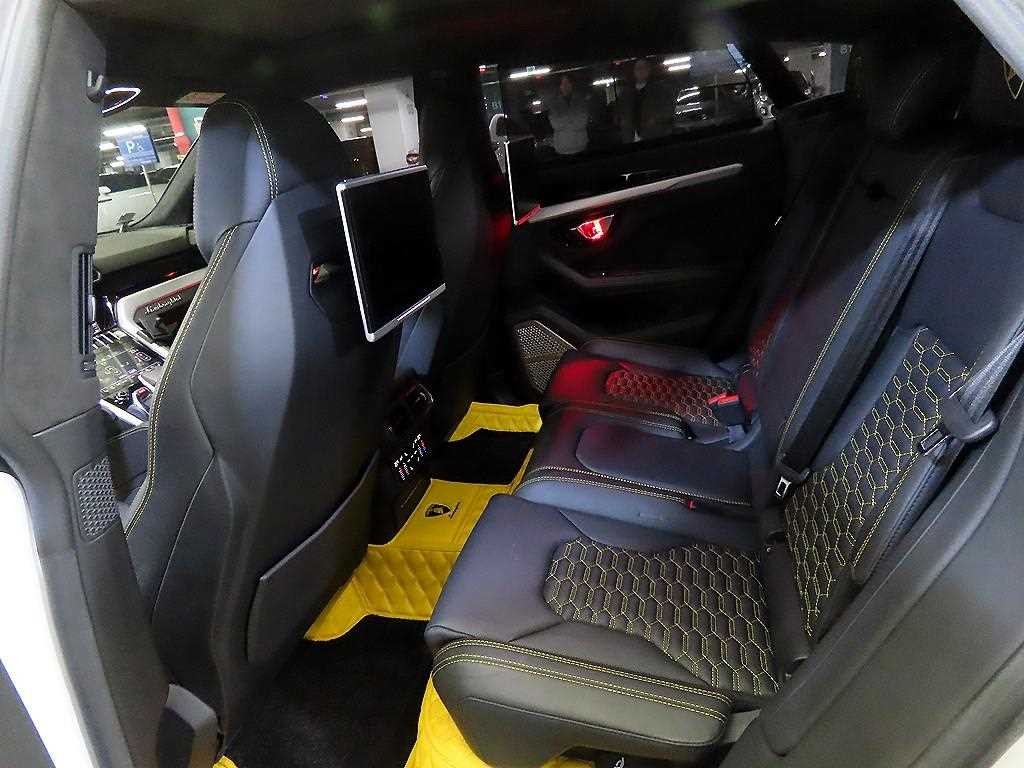 람보르기니 우루스 4.0 V8 이미지 7