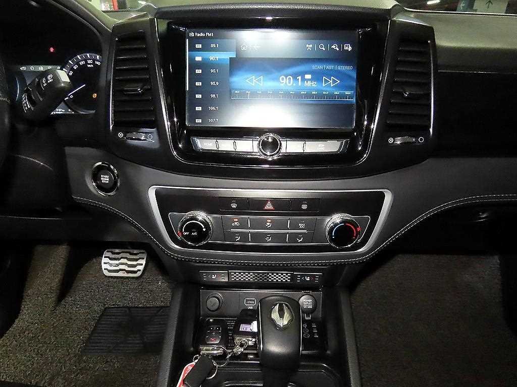 KG모빌리티(쌍용) 렉스턴 렉스턴 스포츠 칸 디젤 2.2 4WD 5링크 다이나믹 에디션 이미지 11