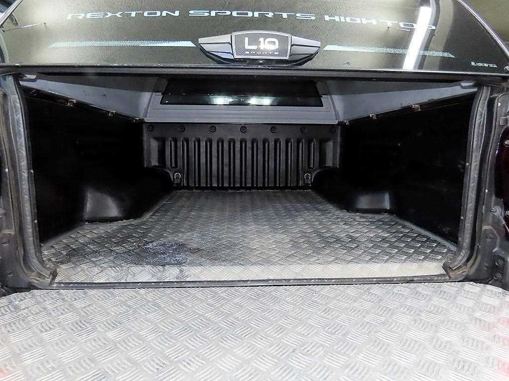 KG모빌리티(쌍용) 렉스턴 렉스턴 스포츠 칸 디젤 2.2 4WD 5링크 다이나믹 에디션 이미지 18