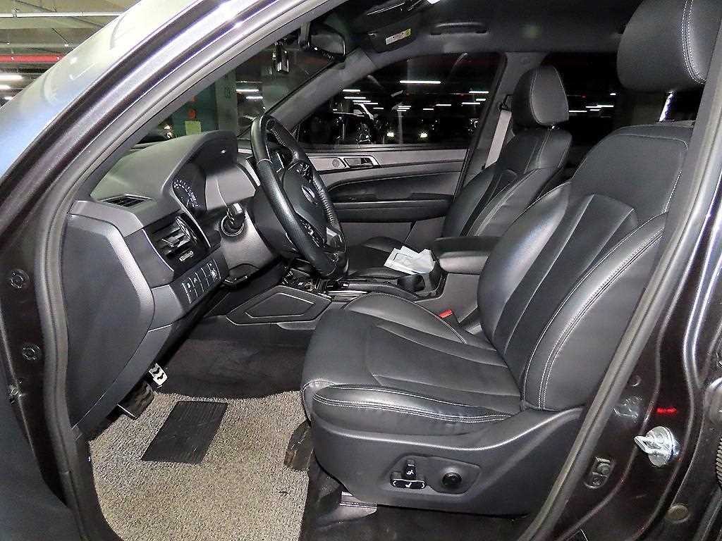 KG모빌리티(쌍용) 렉스턴 렉스턴 스포츠 칸 디젤 2.2 4WD 5링크 다이나믹 에디션 이미지 6