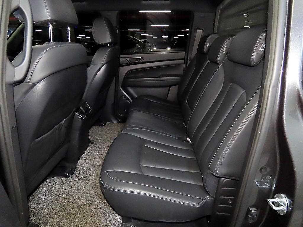 KG모빌리티(쌍용) 렉스턴 렉스턴 스포츠 칸 디젤 2.2 4WD 5링크 다이나믹 에디션 이미지 7