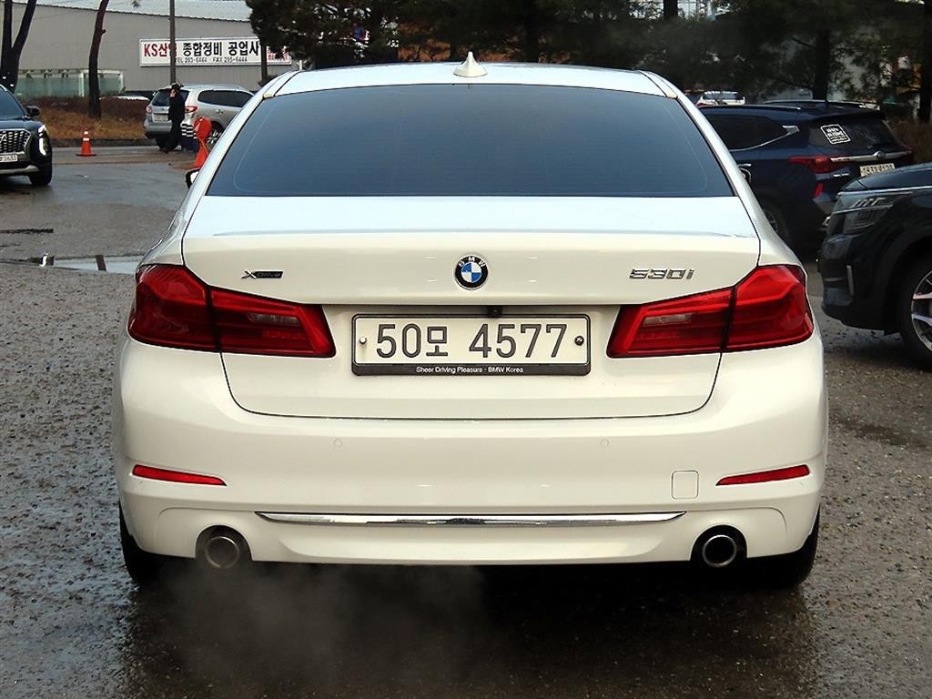 BMW 5시리즈 5시리즈 (G30) 530i xDrive 럭셔리 플러스 이미지 4