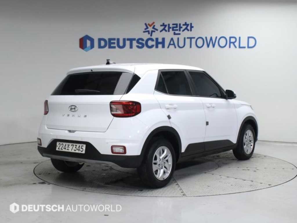 현대 베뉴 1.6 모던 플러스 이미지 2