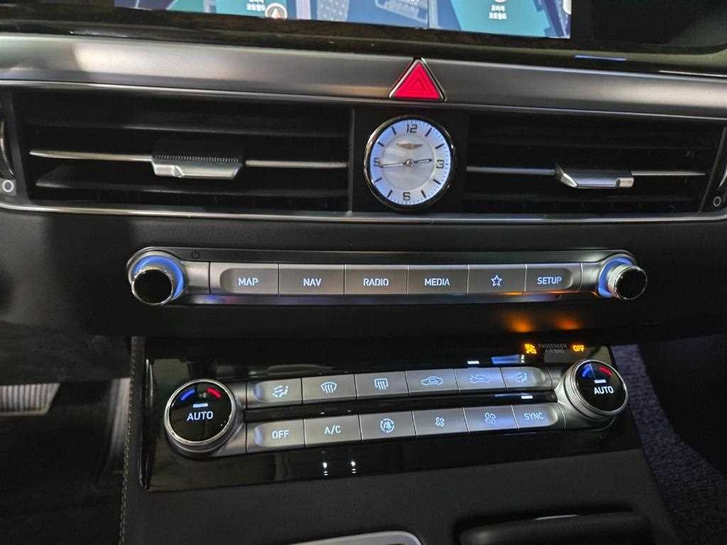 제네시스 G90 3.8 GDI 럭셔리 이미지 12