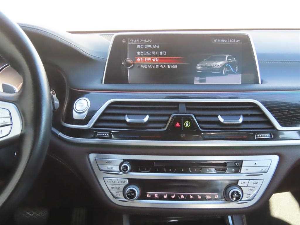 BMW 7시리즈 7시리즈 (G11) 740e i퍼포먼스 M 스포츠 이미지 10