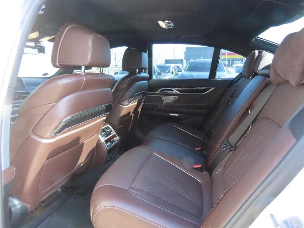 BMW 7시리즈 7시리즈 (G11) 740e i퍼포먼스 M 스포츠 이미지 15
