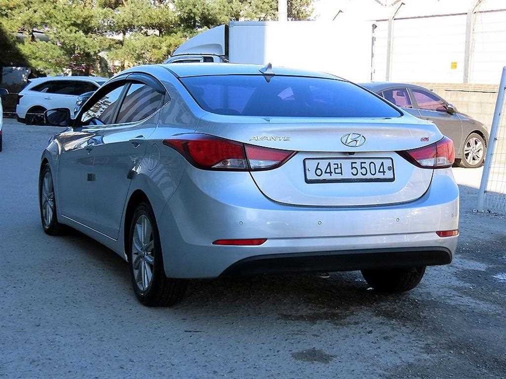 현대 아반떼 더 뉴 아반떼 1.6 GDI 스마트 이미지 3