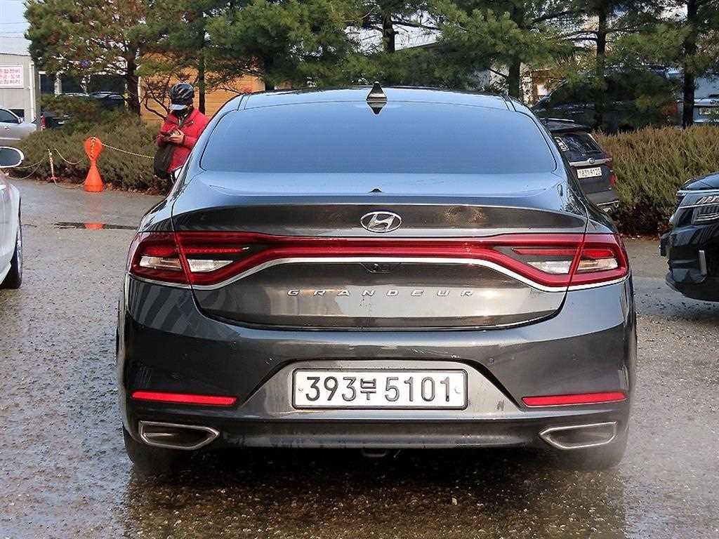 현대 그랜저 그랜저 IG 2.4 GDI 프리미엄 기본형 이미지 4