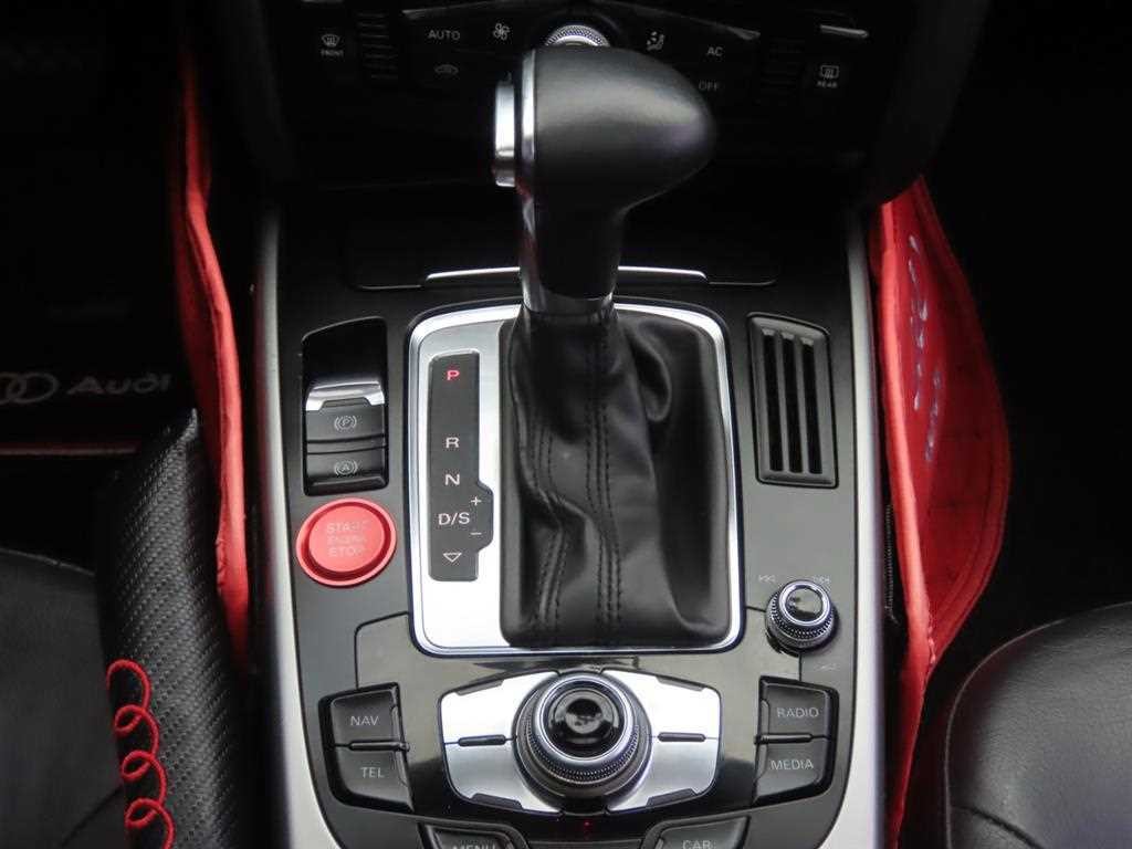 아우디 A4 뉴 A4 2.0 TDI 다이나믹 이미지 13