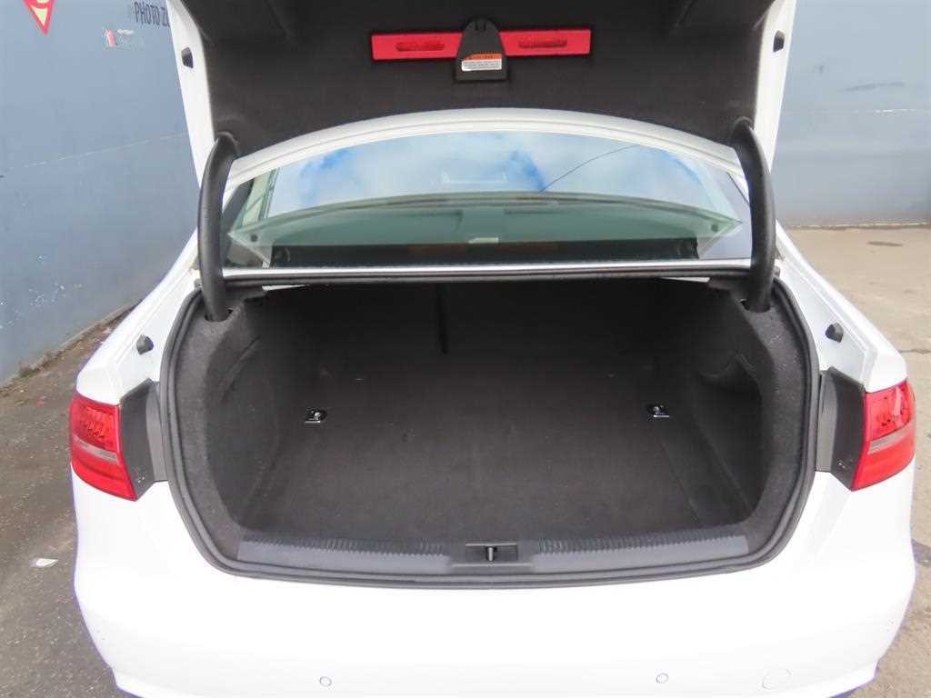 아우디 A4 뉴 A4 2.0 TDI 다이나믹 이미지 5