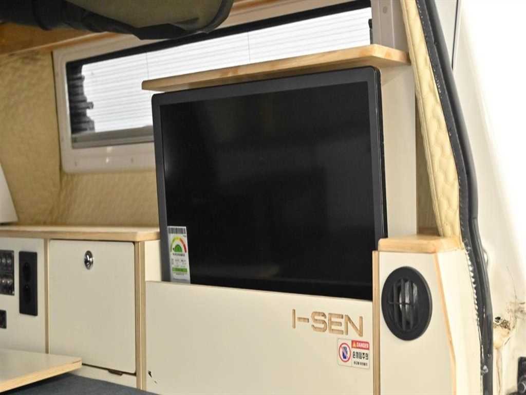 KG모빌리티(쌍용) 렉스턴 렉스턴 스포츠 칸 디젤 2.2 4WD 5링크 프레스티지 스페셜 이미지 19