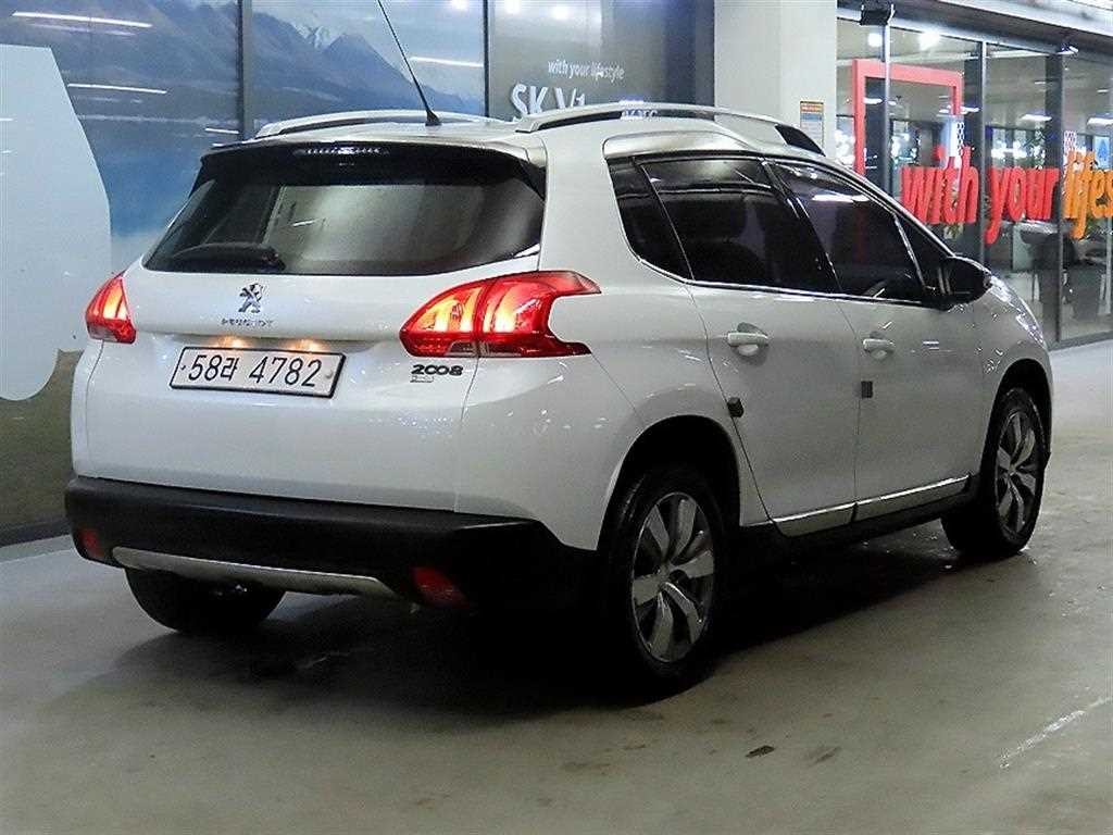 푸조 2008 1.6 E-HDI 펠린 S 이미지 4