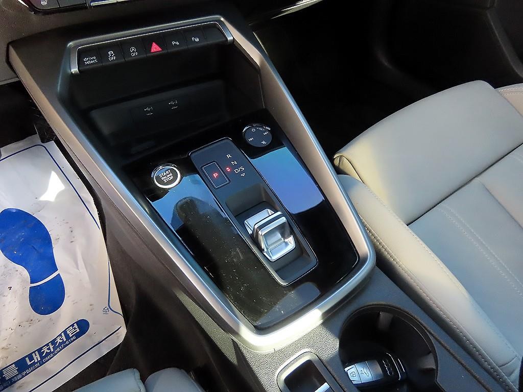 아우디 A3 A3(8Y) 40 TFSI 프리미엄 이미지 10