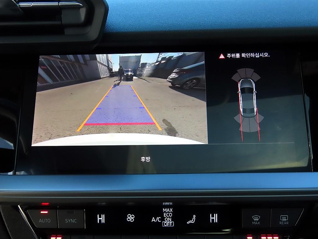 아우디 A3 A3(8Y) 40 TFSI 프리미엄 이미지 16