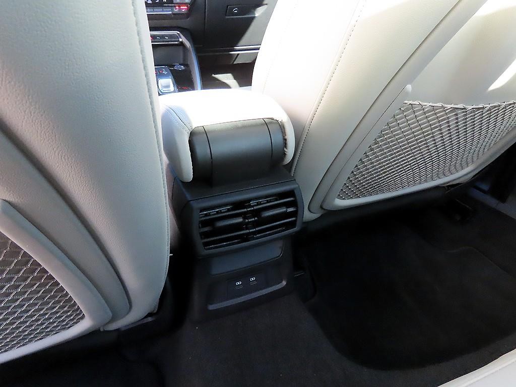 아우디 A3 A3(8Y) 40 TFSI 프리미엄 이미지 17
