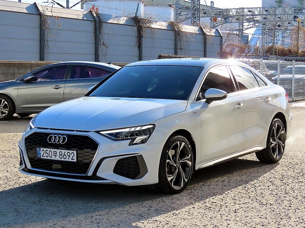아우디 A3 A3(8Y) 40 TFSI 프리미엄 이미지 2