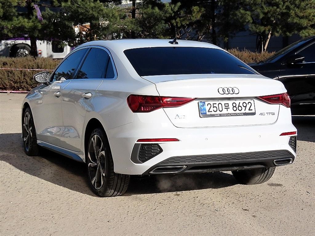 아우디 A3 A3(8Y) 40 TFSI 프리미엄 이미지 3