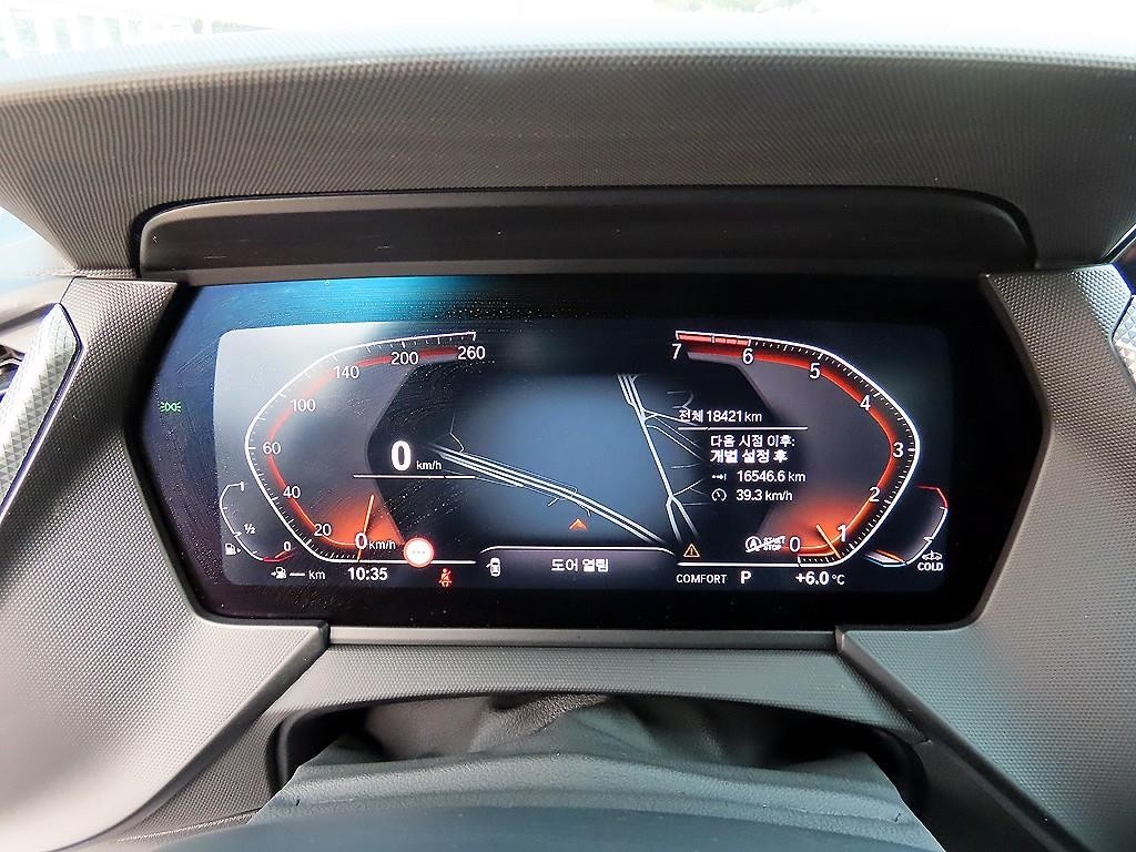 BMW 2시리즈 2시리즈 그란쿠페 (F44) 220i 그란쿠페 스포츠 이미지 9