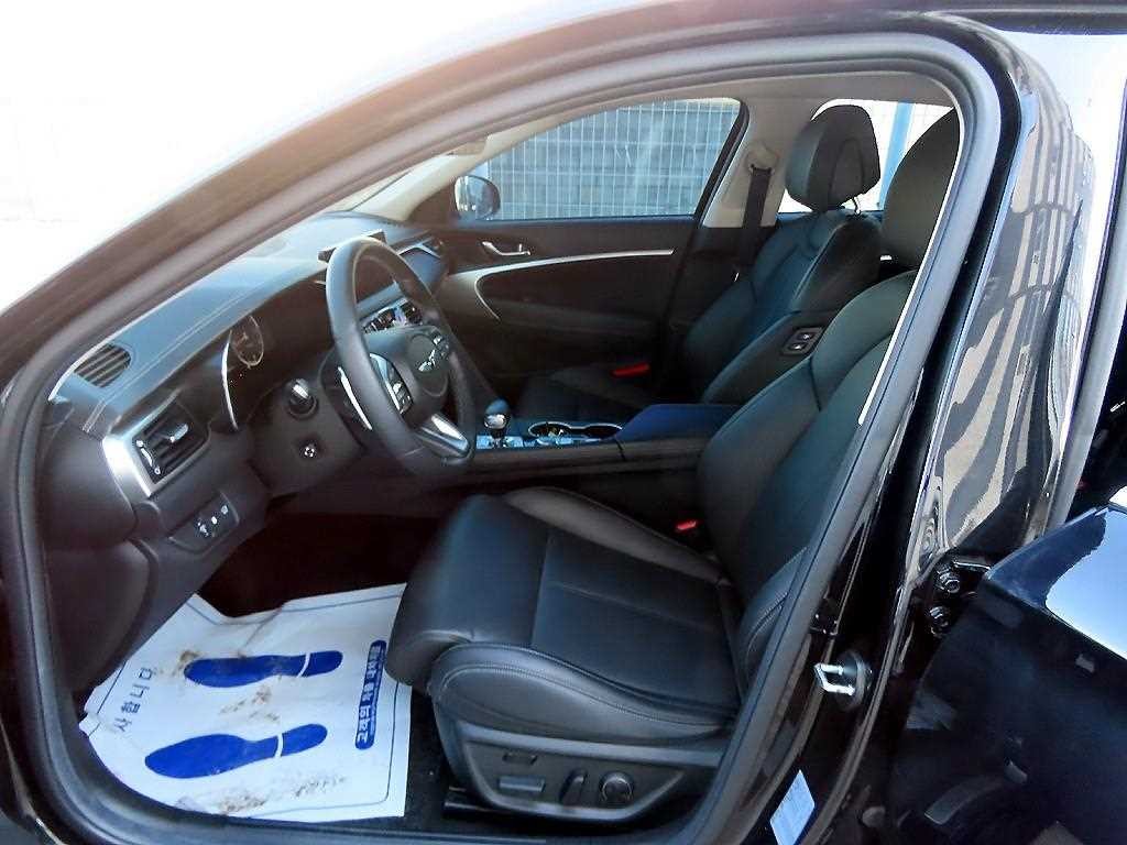 제네시스 G70 더 뉴 G70 가솔린 2.0T 2WD 이미지 5