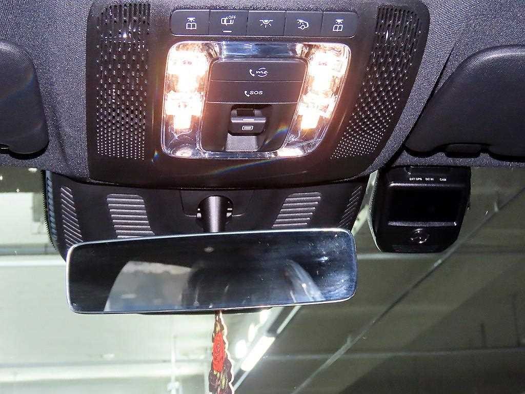 벤츠 GLA 클래스 GLA클래스 H247 GLA45 AMG 4MATIC + 이미지 15