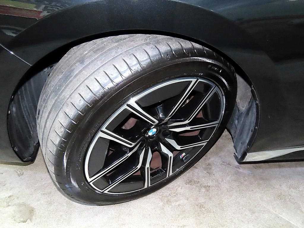 BMW 7시리즈 7시리즈 (G70) 740d xDrive M 스포츠 이미지 20