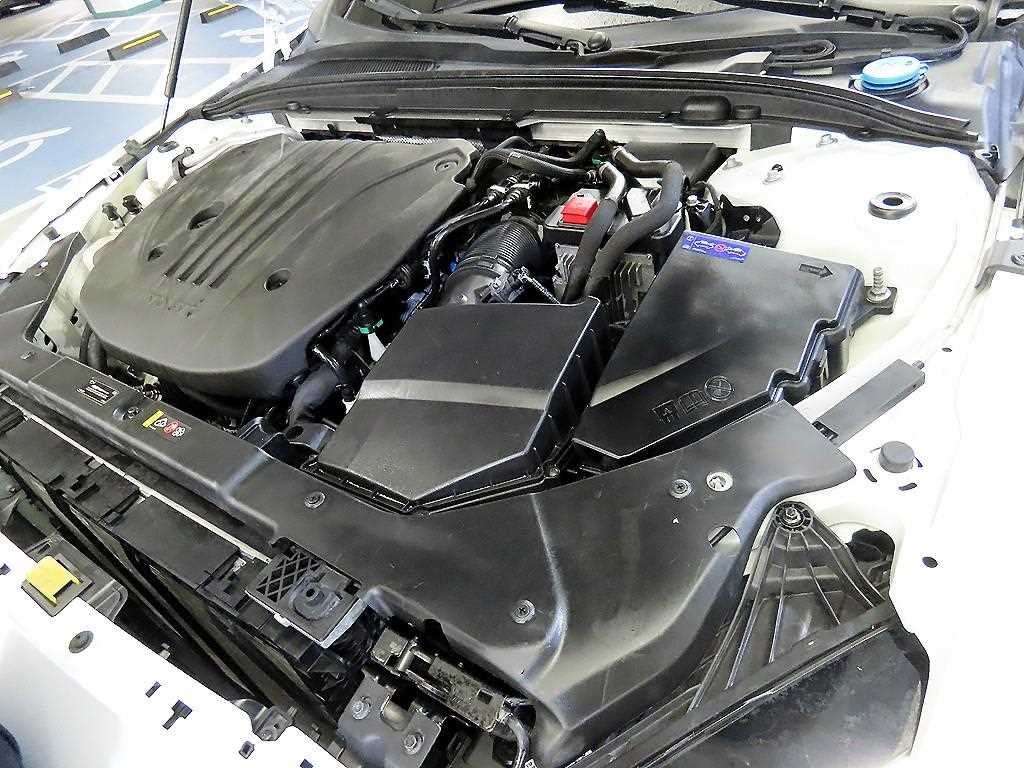 볼보 V60 V60 크로스 컨트리 2세대 2.0 B5 프로 AWD 이미지 19