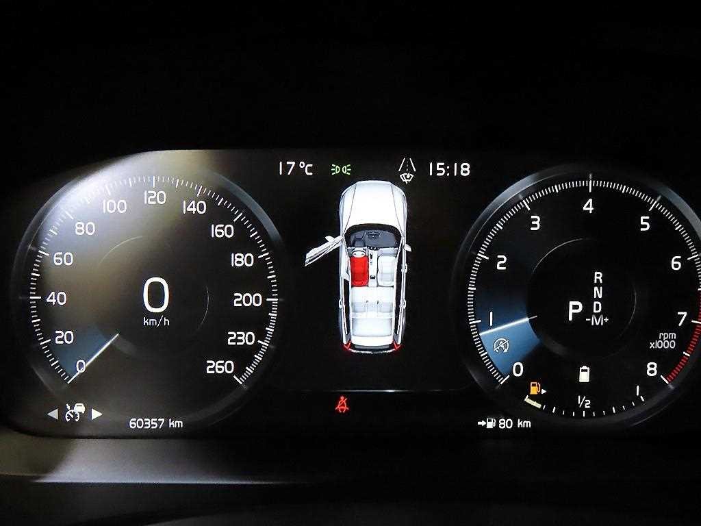 볼보 V60 V60 크로스 컨트리 2세대 2.0 B5 프로 AWD 이미지 9