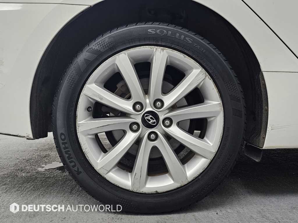 현대 i40 i40Saloon 1.7 VGT SMART 이미지 5