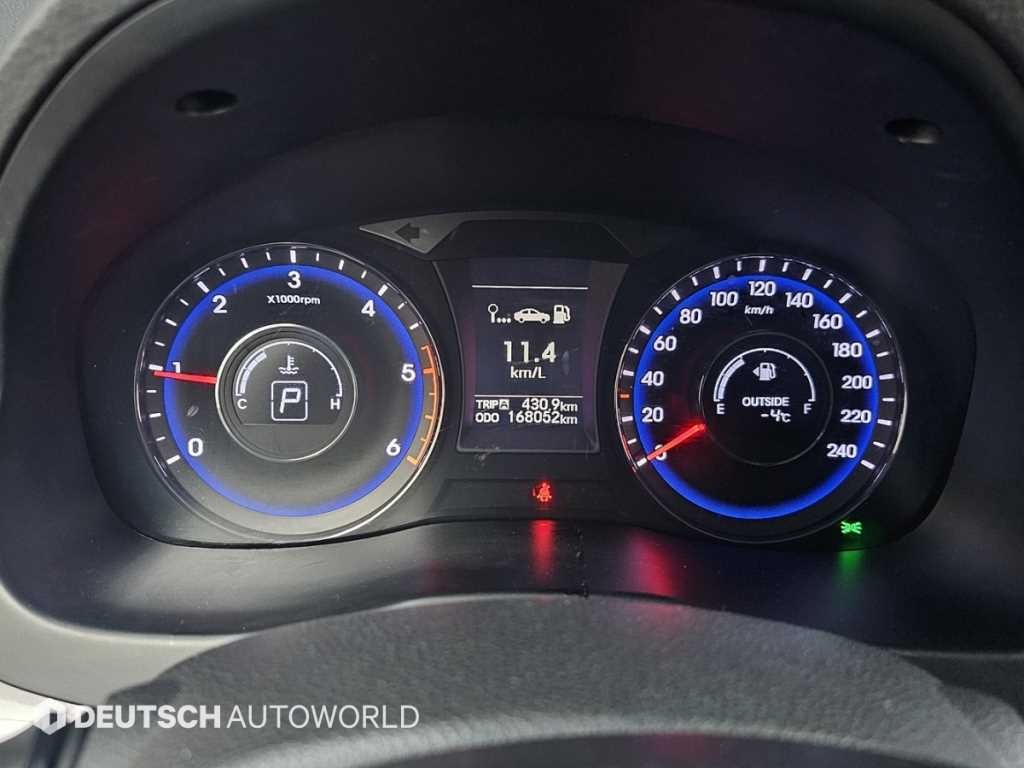 현대 i40 i40Saloon 1.7 VGT SMART 이미지 8