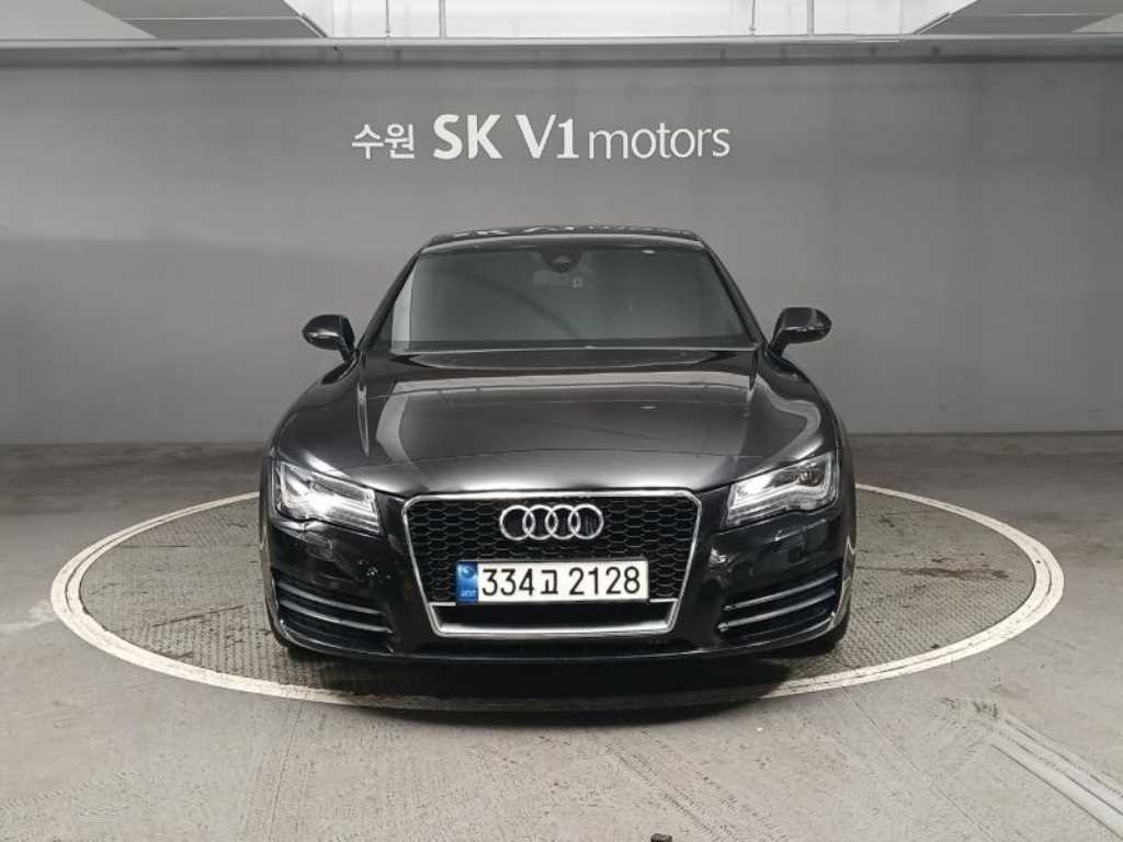 아우디 A7 3.0 TFSI 콰트로 다이나믹 이미지 1