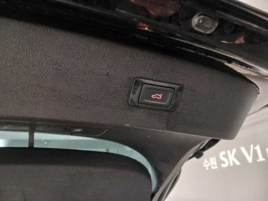 아우디 A7 3.0 TFSI 콰트로 다이나믹 이미지 17