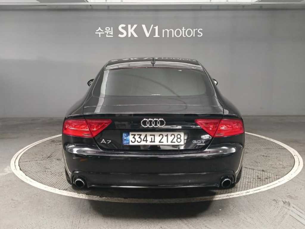 아우디 A7 3.0 TFSI 콰트로 다이나믹 이미지 2