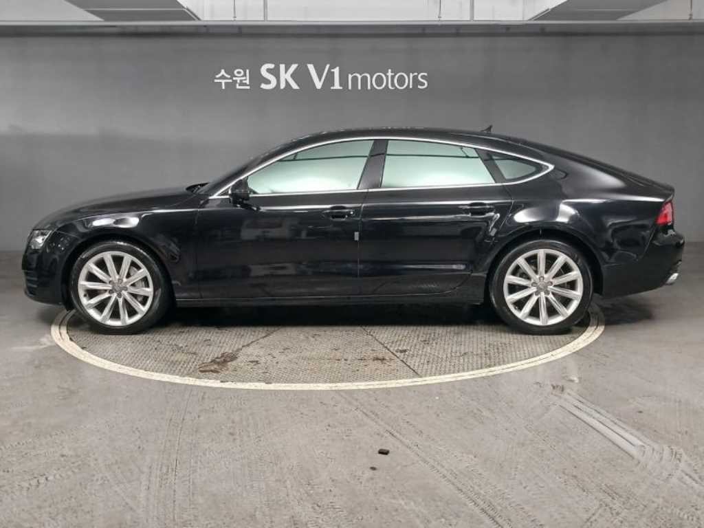 아우디 A7 3.0 TFSI 콰트로 다이나믹 이미지 3
