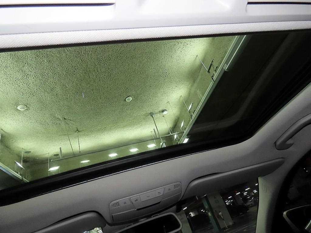 벤츠 C 클래스 C클래스 W205 C200 이미지 17