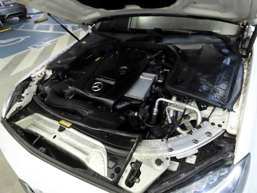 벤츠 C 클래스 C클래스 W205 C200 이미지 19