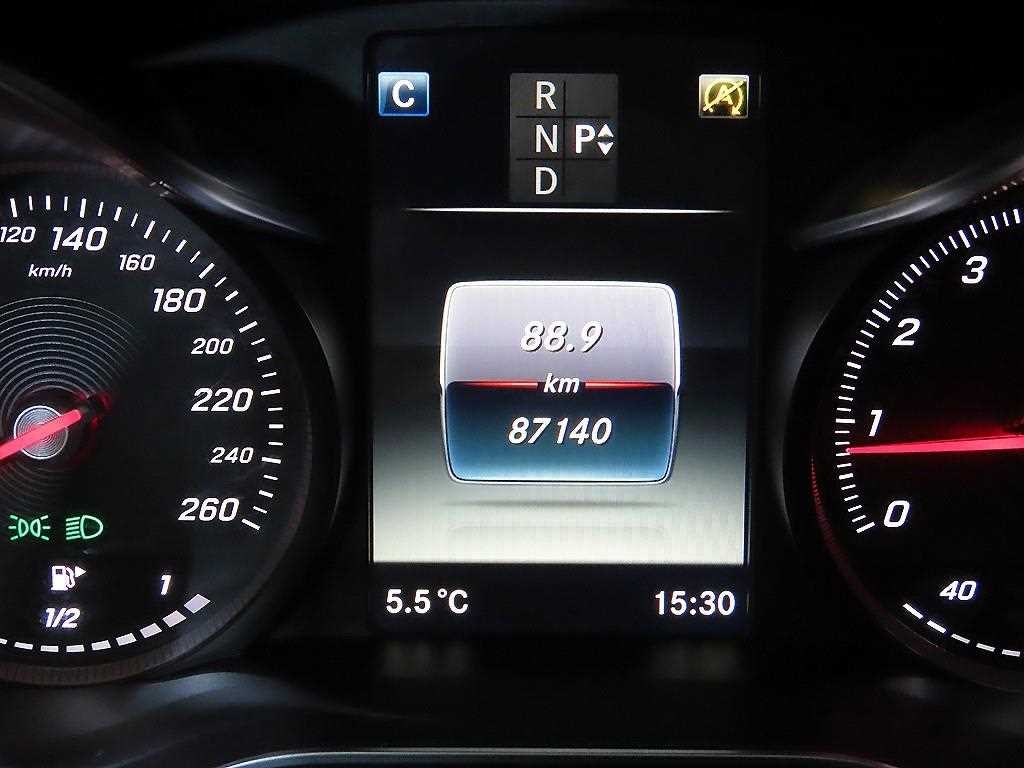 벤츠 C 클래스 C클래스 W205 C200 이미지 9
