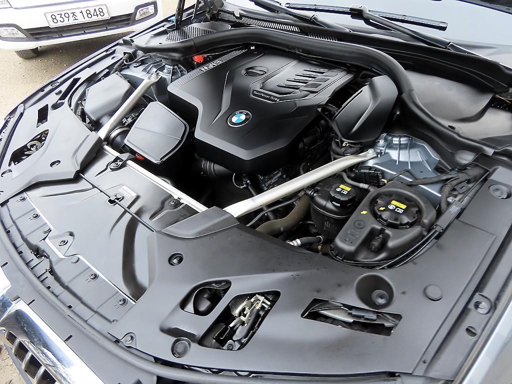 BMW 5시리즈 5시리즈 (G30) 520i 럭셔리 이미지 19