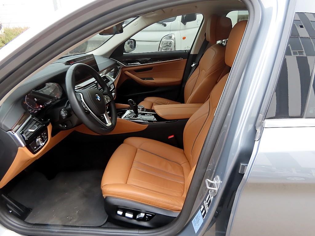 BMW 5시리즈 5시리즈 (G30) 520i 럭셔리 이미지 5