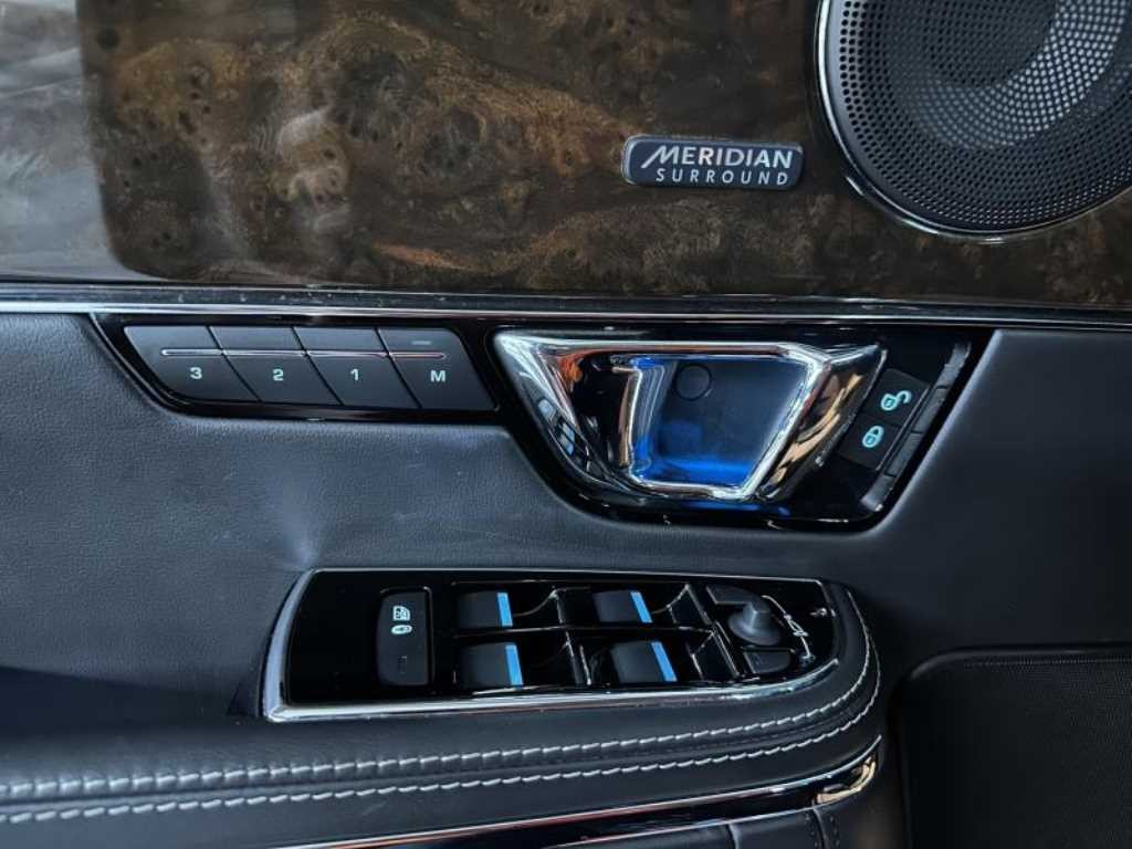 재규어 XJ XJ (X351) 3.0D XJ50 LWB 이미지 19