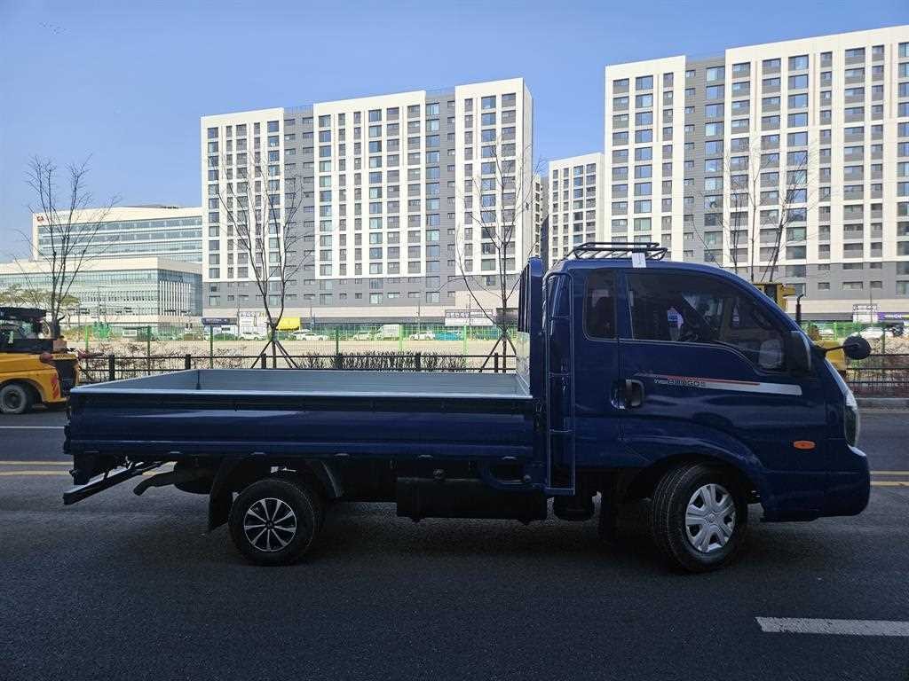 소형화물 카고(소형) [카고]봉고3 1.0톤/킹캡/초장축/(CRDi) 프레스티지 이미지 4
