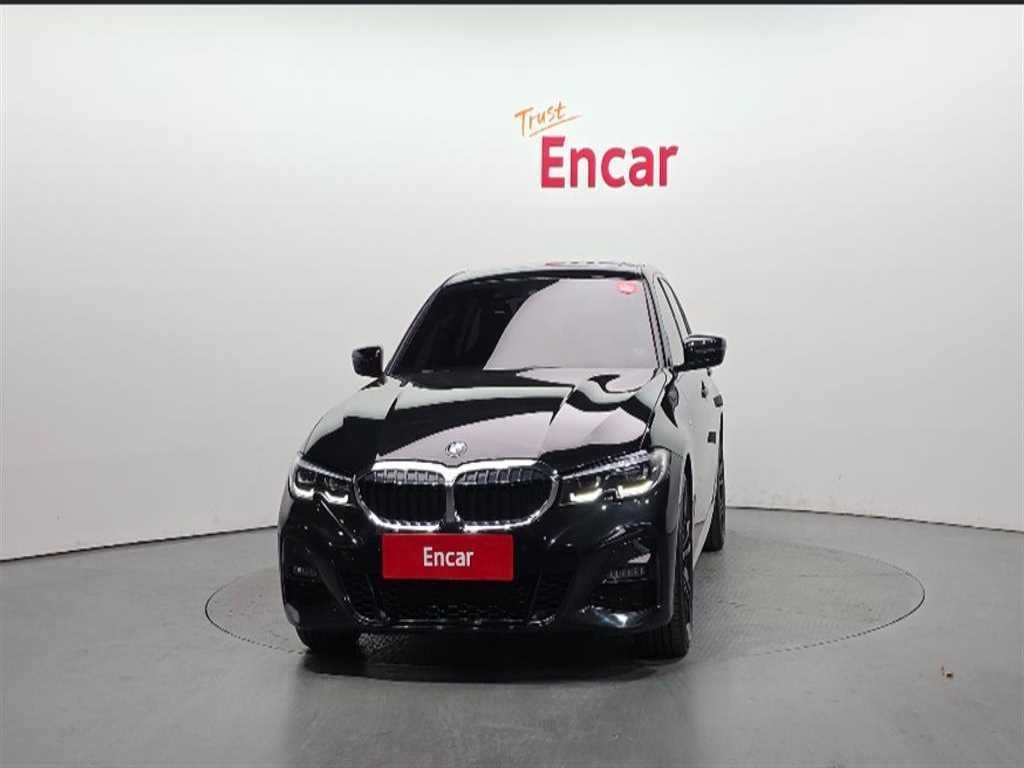 BMW 3시리즈 3시리즈 (G20) 320i M 스포츠 블랙수트 이미지 1