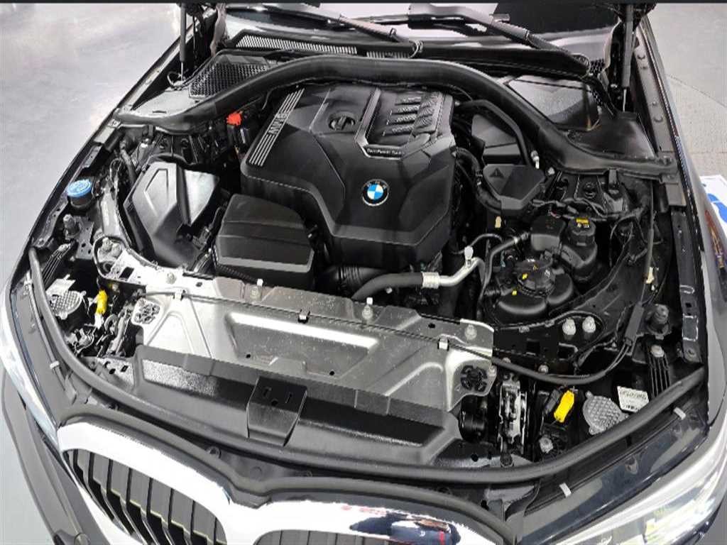 BMW 3시리즈 3시리즈 (G20) 320i M 스포츠 블랙수트 이미지 13