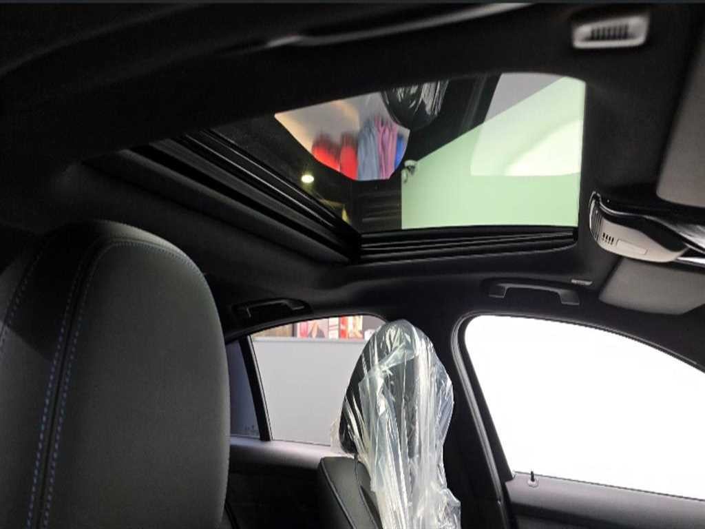 BMW 3시리즈 3시리즈 (G20) 320i M 스포츠 블랙수트 이미지 16