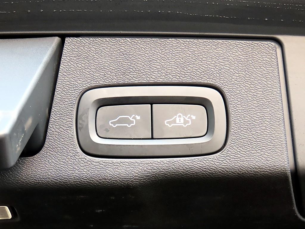 볼보 XC60 XC60(2세대) T6 AWD 인스크립션 이미지 16
