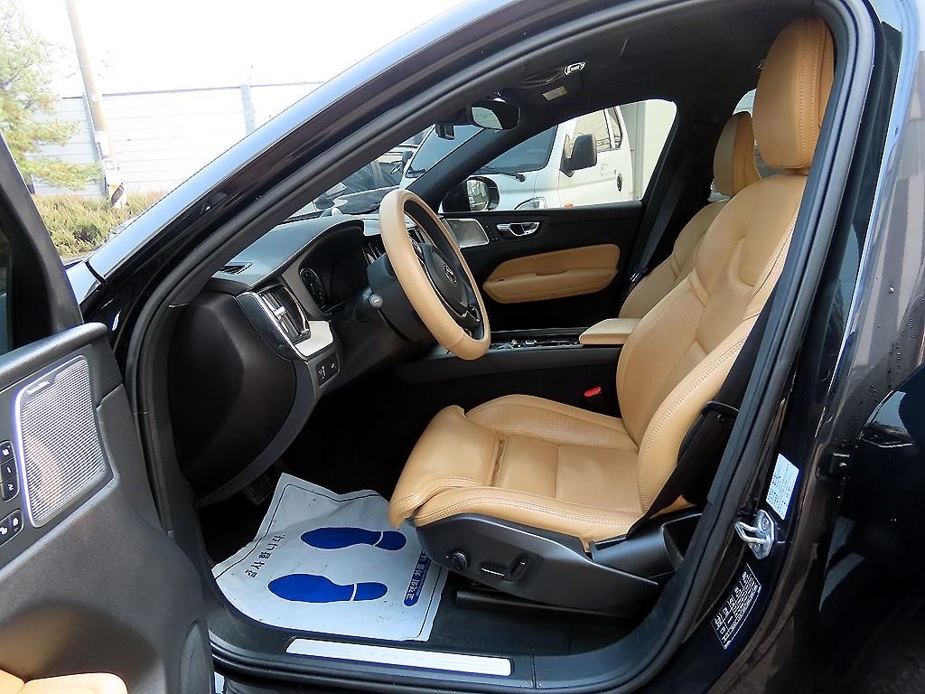 볼보 XC60 XC60(2세대) T6 AWD 인스크립션 이미지 5