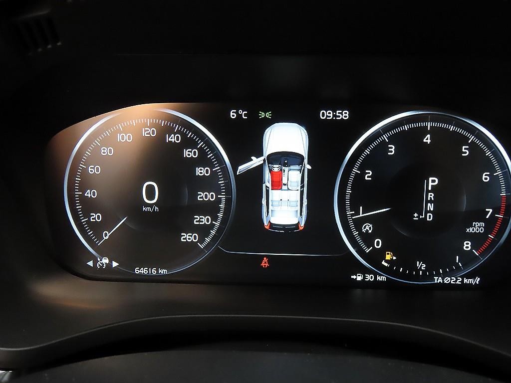 볼보 XC60 XC60(2세대) T6 AWD 인스크립션 이미지 9