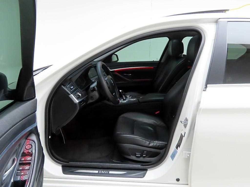 BMW 5시리즈 5시리즈 (F10) 520d 이미지 14